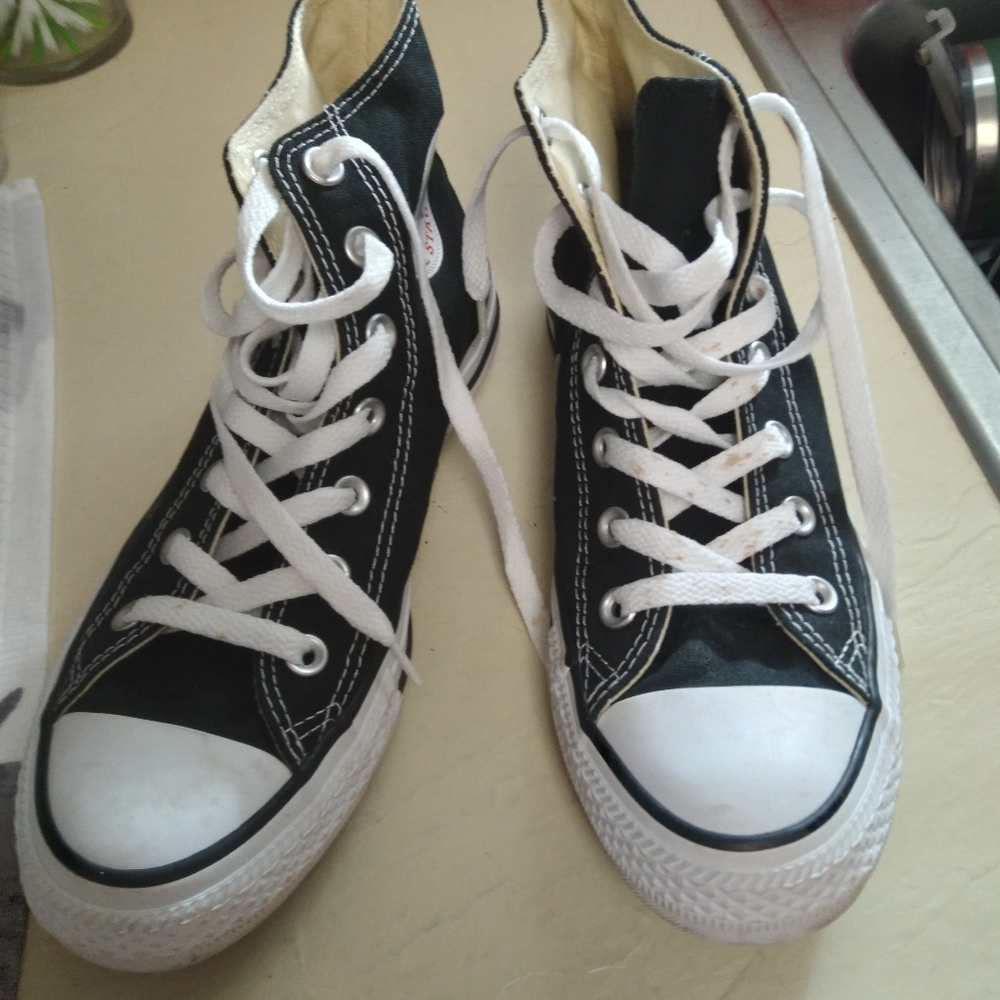 Barely worn Converse high tops